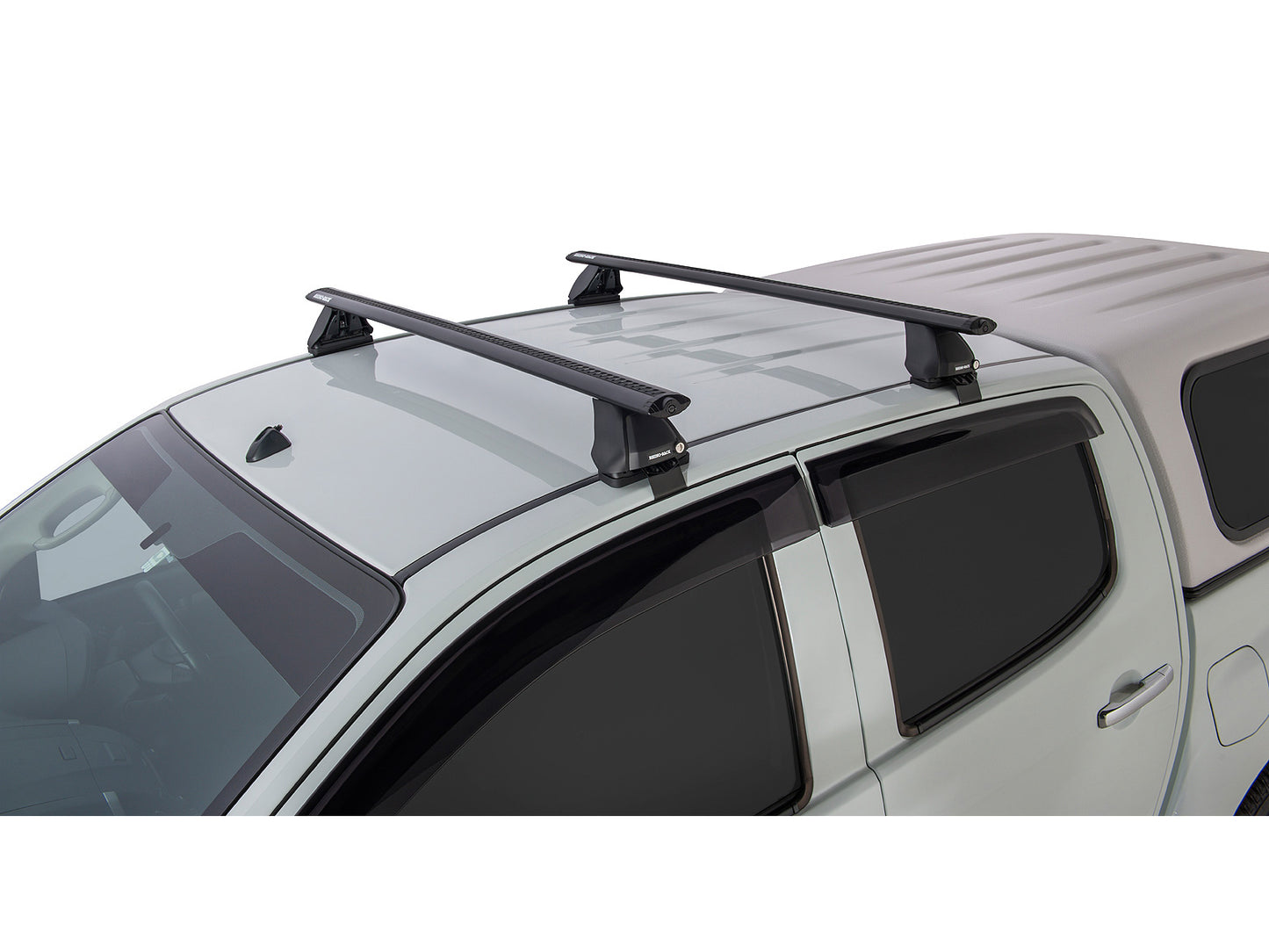 Kit de 2 barres de toit RHINO-RACK Sportz 1260mm pour Isuzu D-Max Double Cab 2012-2020, fixations visibles.