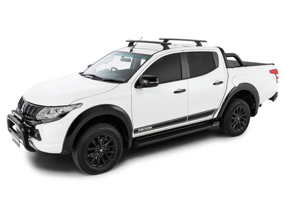 Kit de 2 barres de toit Rhino-Rack Sportz 1260mm pour Mitsubishi L200 Double et Extra Cab 2015-2024, fixation robuste.