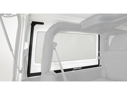 Kit de 2 barres de toit RHINO-RACK Sportz 1500mm pour Jeep Wrangler JK 2011-2019, vue des barres installées sur le véhicule.