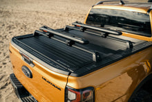 Kit de 2 barres de toit cargo MountainTop pour Ford Ranger et VW Amarok 2023+, fixations pour rideau EVO Mountain Top.