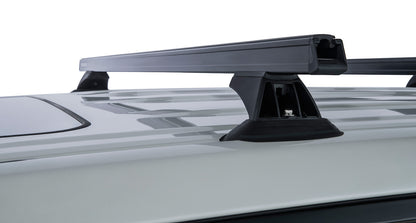 Kit 3 barres de toit noires Heavy Duty RHINO-RACK pour Toyota Land Cruiser série 200 2007-2021, avec pieds robustes.