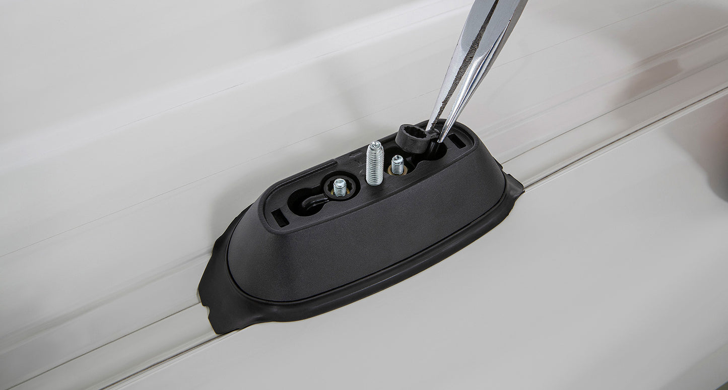 Kit de 3 barres de toit noires RHINO-RACK de 1650mm avec pieds pour Toyota Hiace Gen VI 2019+, robuste et heavy duty.