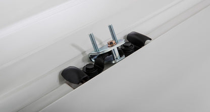 Kit de 3 barres de toit noires de 1650mm Heavy Duty pour Toyota Hiace VI 2019+ avec pieds, marque RHINO-RACK.