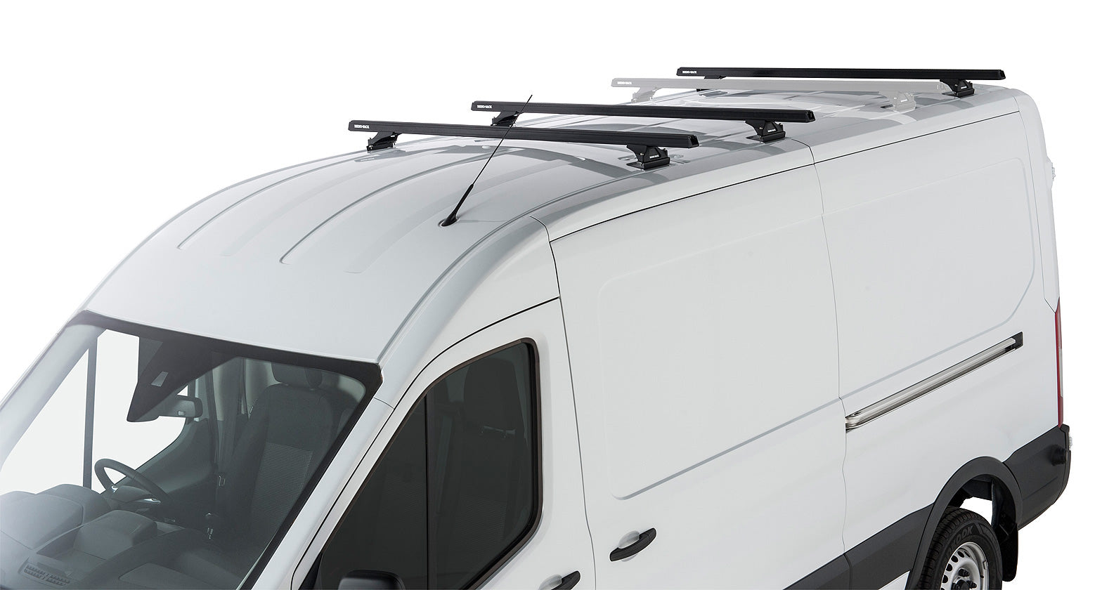Kit de 3 barres de toit noires Heavy Duty de 1800mm avec pieds pour Ford Transit 2014+ par RHINO-RACK, fixation robuste.