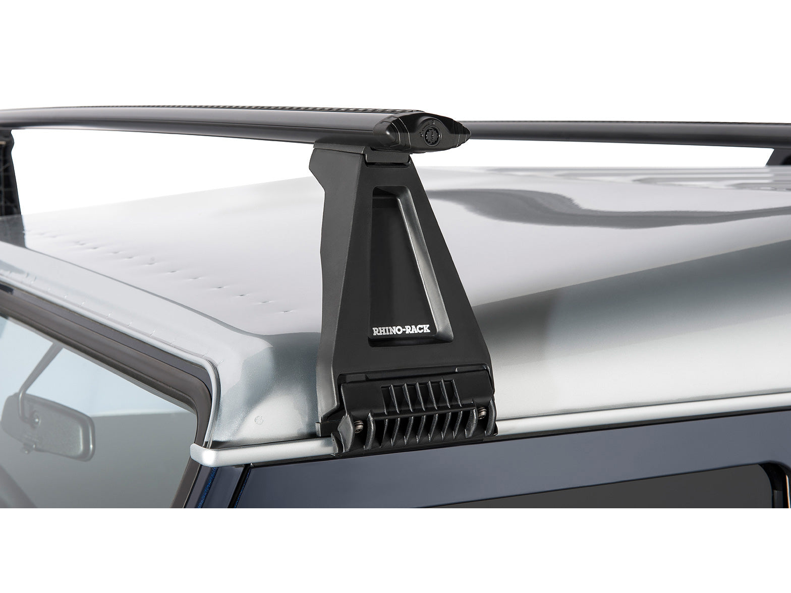 Kit de 3 barres de toit RHINO-RACK Sportz 1500mm pour Land Rover Defender 90, 110, 130, fixations robustes.