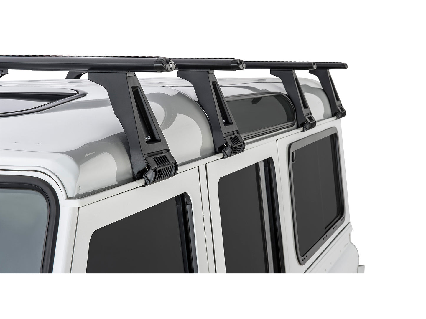 Kit de 4 barres de toit RHINO-RACK Sportz 1500mm pour Land Rover Defender 110 1993-2020, fixation solide et robuste.