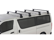 Kit de 4 barres de toit Rhino-Rack Sportz 1500mm pour Toyota Hiace 1989-2019, fixation sur le toit du véhicule.