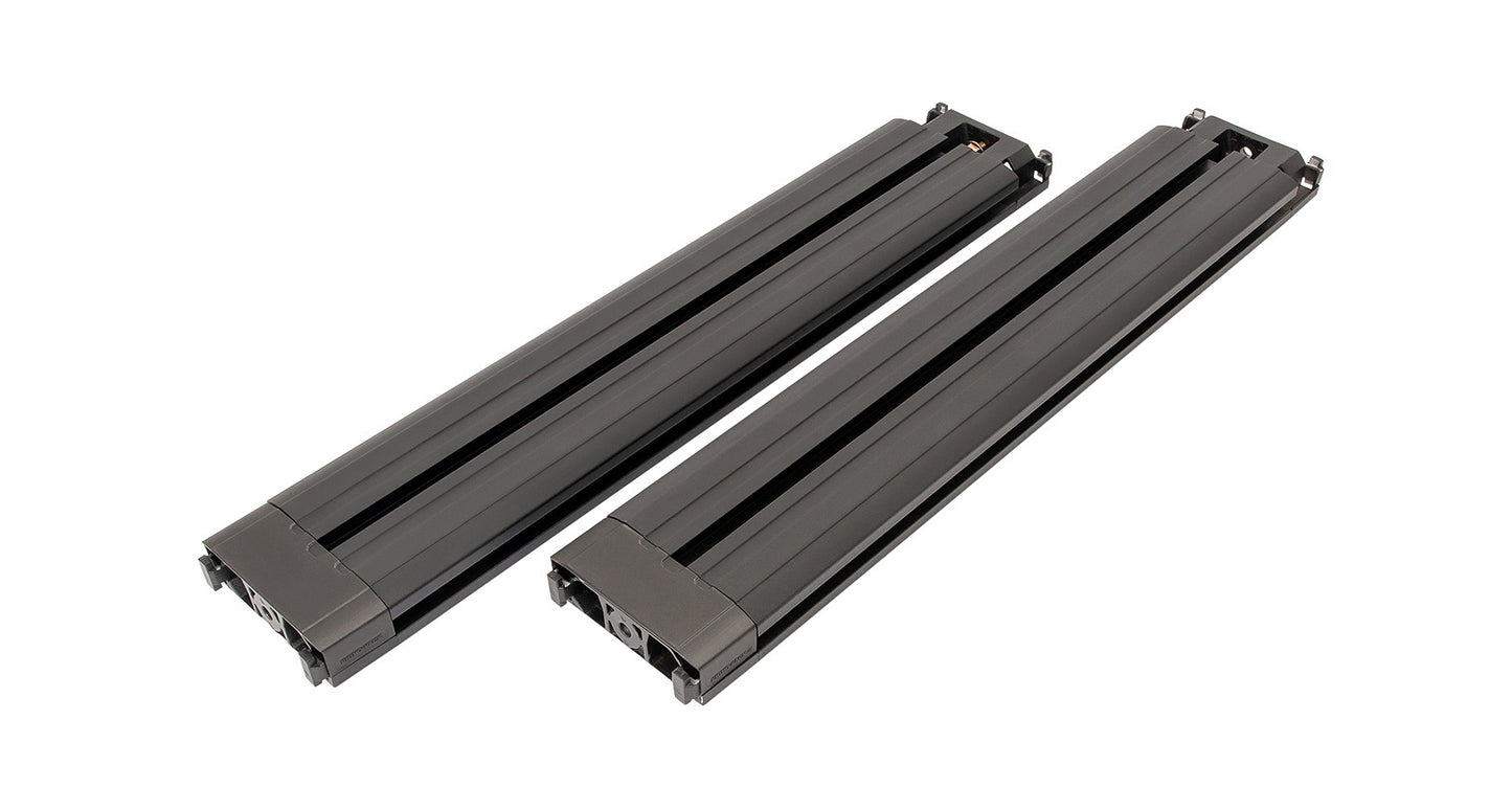 Paired bars de toit Reconn-Deck NS de 750mm de la marque RHINO-RACK, installation sur véhicule tout-terrain.