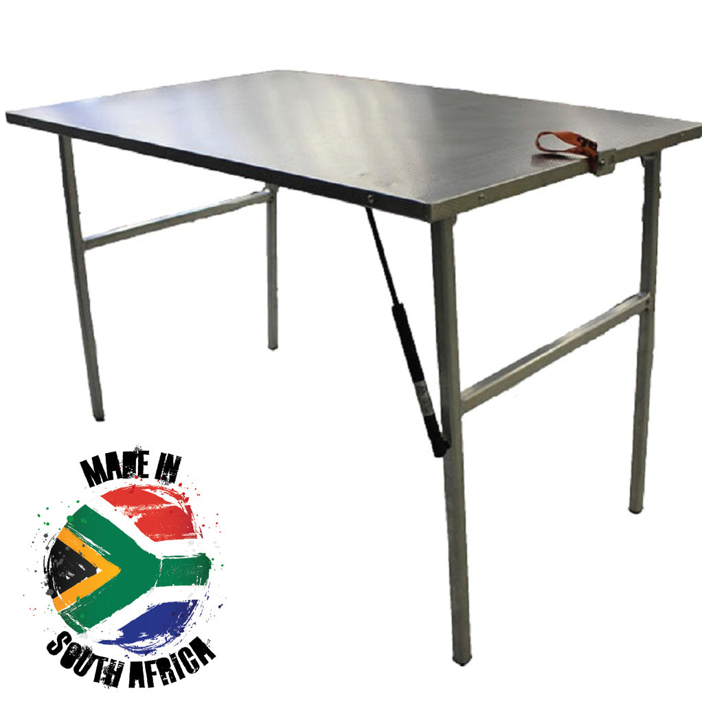 Table de camping en aluminium Alu-Cab robuste avec montage rapide, idéale pour l'équipement de camping en extérieur.