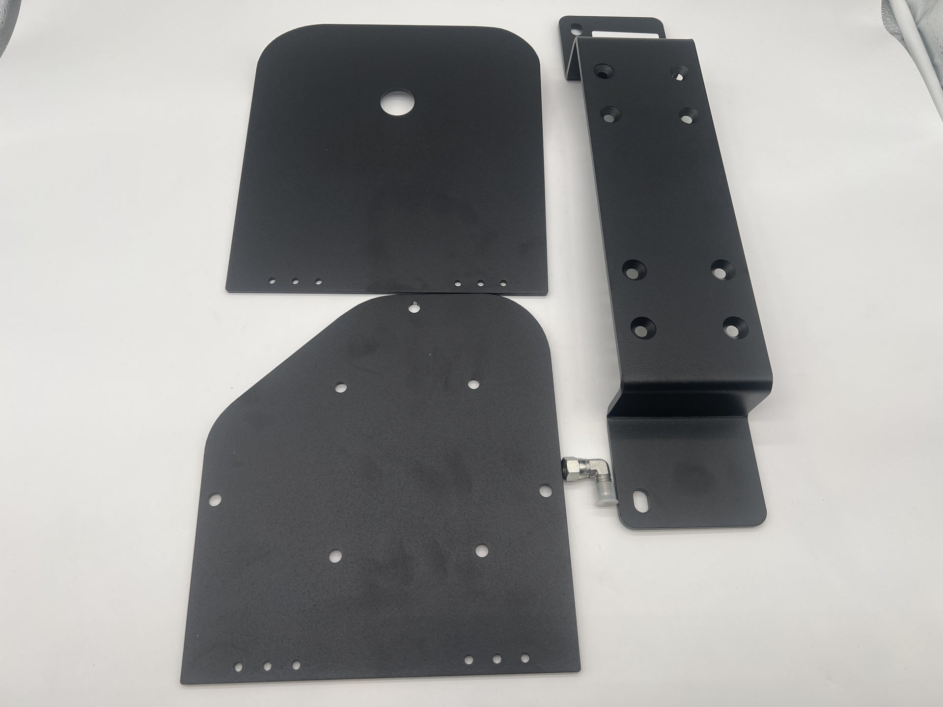 Support pour compresseur double ARB N4 OFFROAD sur Toyota Hilux Revo Xtra Cab, fixation robuste pour usage tout-terrain.