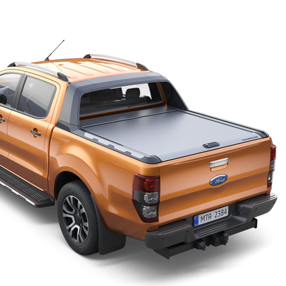 Couvre benne MountainTop MTR pour Ford Ranger Wildtrak 2012-2022, installation sur le coffre de la camionnette double cab.