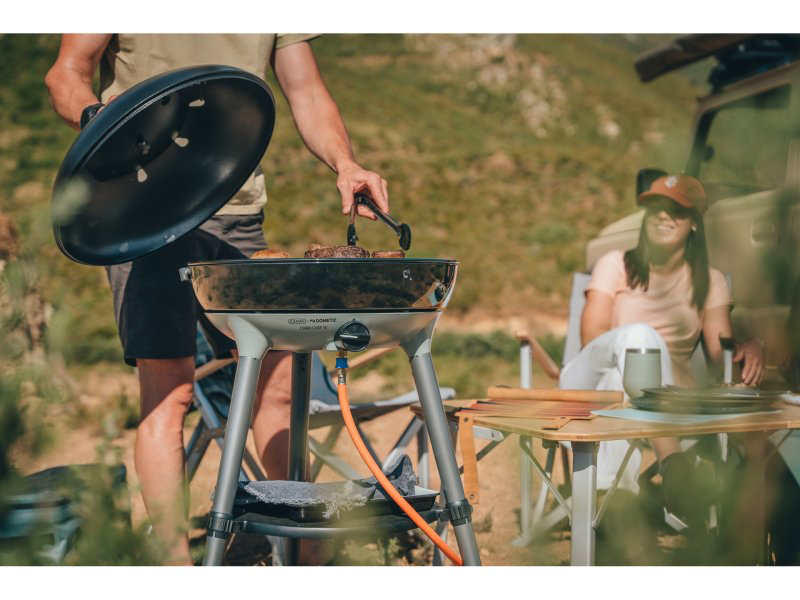 Barbecue gaz Cadac Carri Chef 50 BBQ Grill 2 Braai sur Xperts4x4 Accessoires 4x4 Off-Road