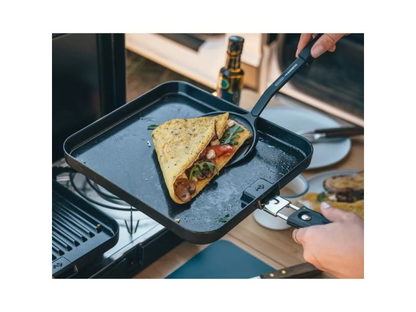 Plaque de cuisson lisse Cadac 2 Cook avec poignée amovible sur Xperts4x4 Accessoires 4x4 Off-Road
