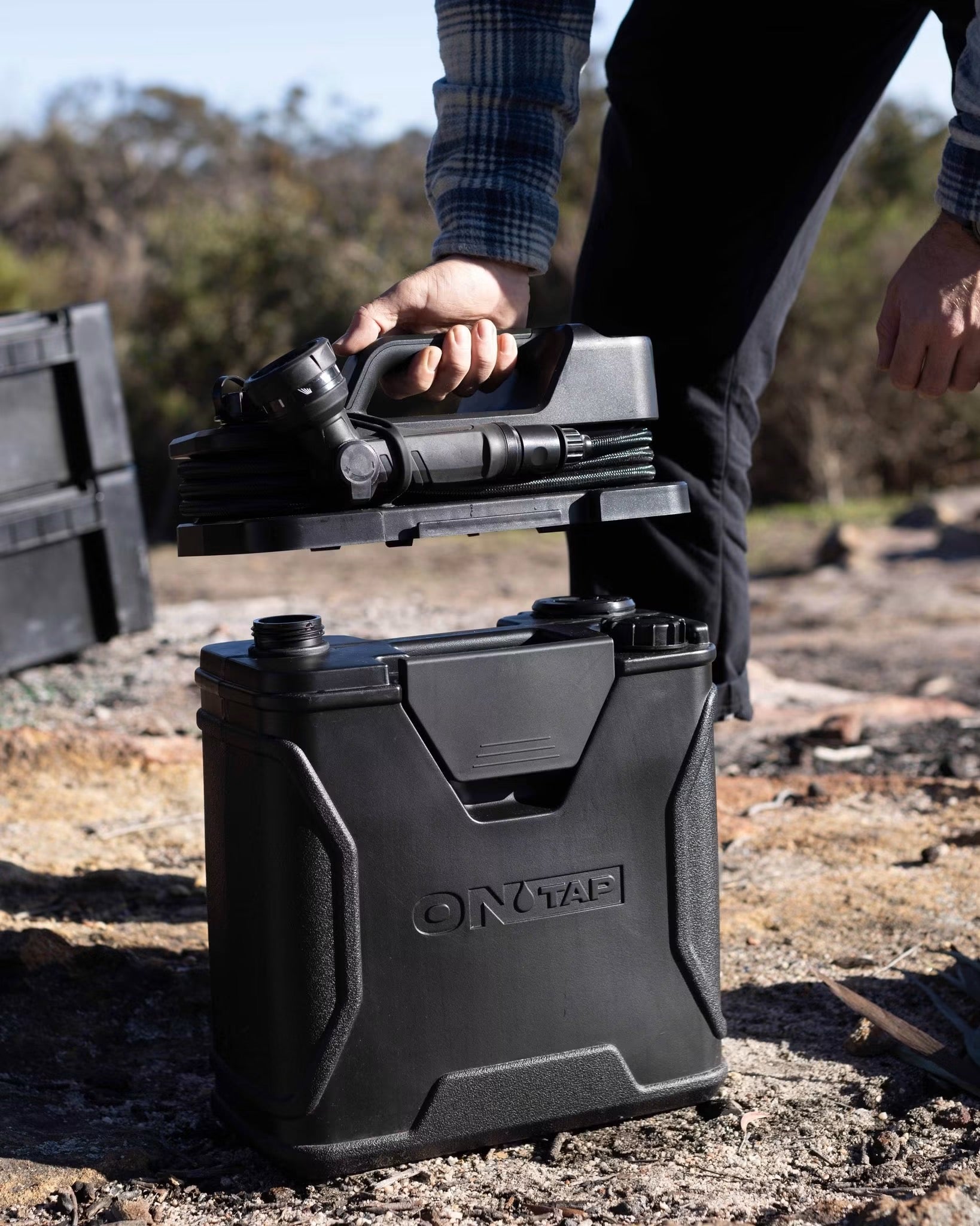ONTAP ROAM 16L Douche Portable | Confort Bivouac sur Xperts4x4 Accessoires 4x4 Off-Road