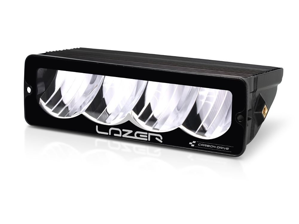 Phare LED compact LAZER LAMPS Carbon-4 Conduite Gen.3 avec fixation latérale pour éclairage de conduite.