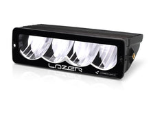 Phare LED compact LAZER LAMPS Carbon-4 Conduite Gen.3 avec fixation latérale pour éclairage de conduite.
