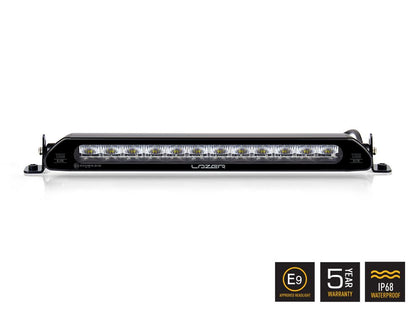 Barre LED LAZER LAMPS Linear-12 Elite avec 8100 lumens, éclairage LED robuste pour véhicules tout-terrain.