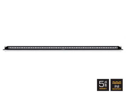 Barre LED LAZER LAMPS Linear-48 avec 18000 lm, éclairage LED puissant pour véhicules tout-terrain, dans un design long et rectiligne.