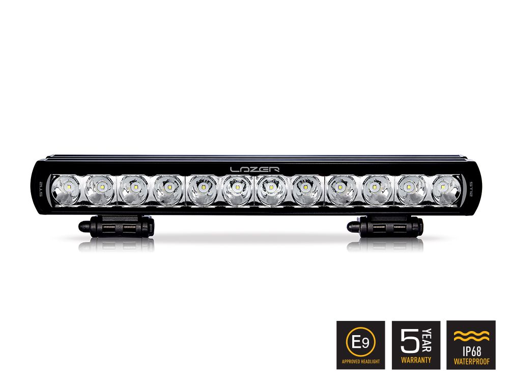 Barre LED Slim LAZER LAMPS ST12 Évolution avec lumière puissante de 12408 lm, éclairage LED pour véhicule tout-terrain.