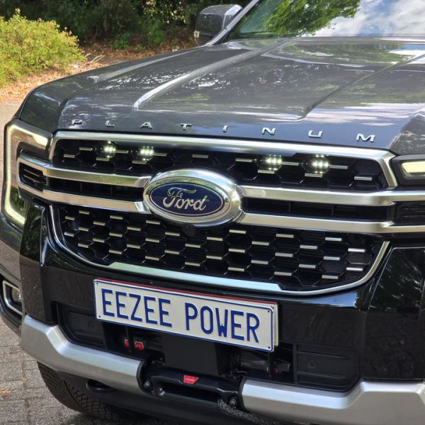 Shadow Vision LED sur Calandre Avant Ford Ranger 2022+ PLATINUM | EEZEE POWER sur Xperts4x4 Accessoires 4x4 Off-Road
