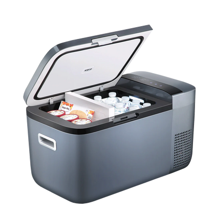 Frigo congélateur ICECO GO20 Dual-Zone gris pour véhicules 4x4, avec compartiments séparés pour froid et congélation.