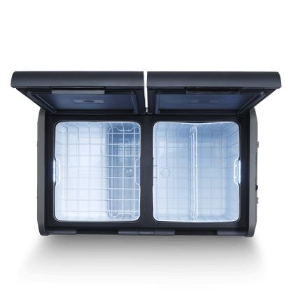 Réfrigérateur portable DOMETIC CFX5 75 Dual Zone avec compartiments séparés, idéal pour le camping et les aventures en extérieur.