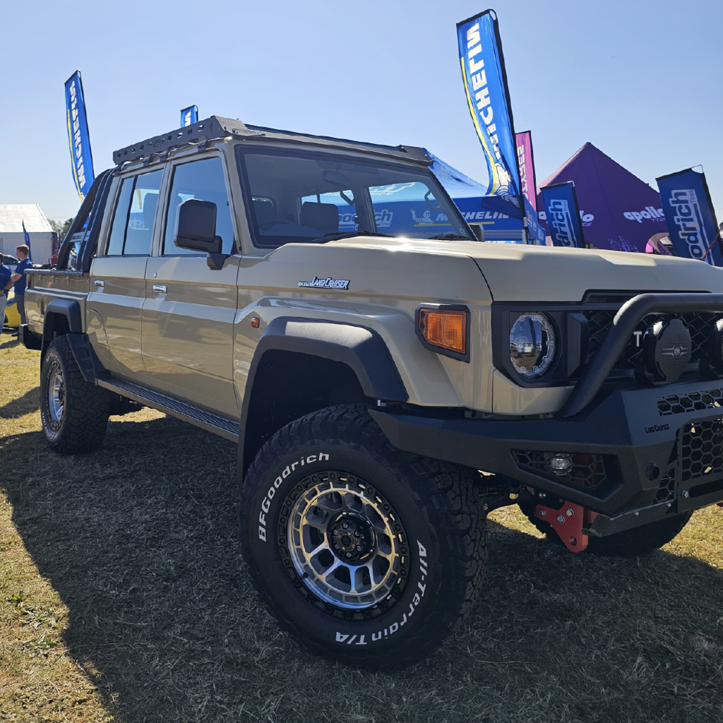 Galerie de toit Toyota Land Cruiser (70 / 76 Series, SUV) Predator Offroad sur Xperts4x4 Accessoires 4x4 Off-Road