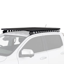 Galerie de toit Pioneer et Backbone de RHINO-RACK sur Isuzu D-Max N60 Double Cab 2020, vue de côté.