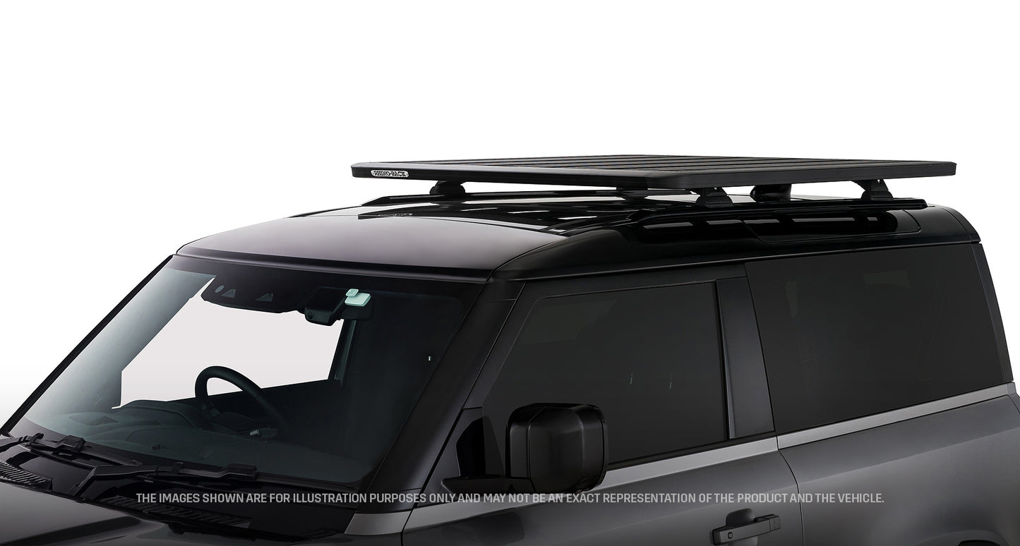 Galerie de toit Rhino-Rack Pioneer 6 pour Land Rover Defender II 90 avec pieds RCL-RCH, 1300x1240mm, robuste et pratique.