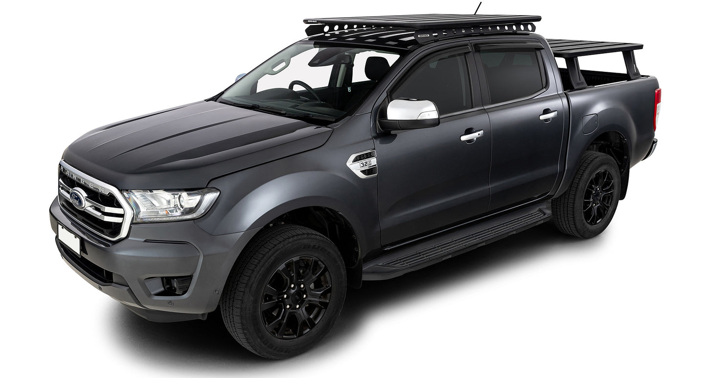 Galerie de toit Rhino-Rack Pioneer 6 1500x1240mm avec backbone, structure robuste pour véhicule tout-terrain.