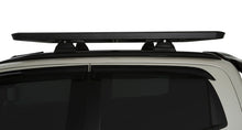 Galerie de toit Rhino-Rack Pioneer 6 1500x1240mm avec pieds RCL pour véhicule tout-terrain, montage sécuritaire et robuste.