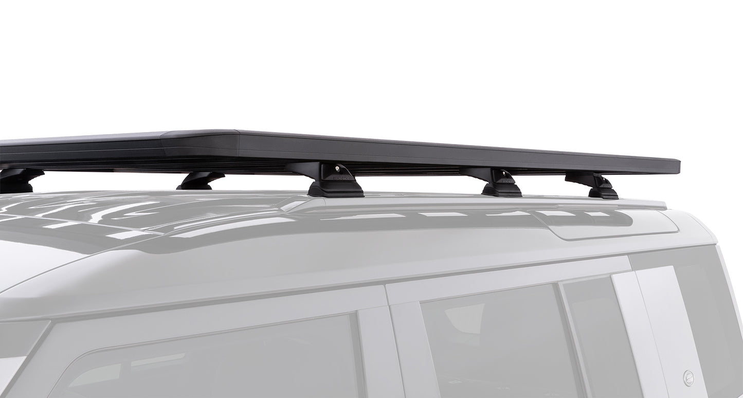 Kit galerie de toit Rhino-Rack Pioneer 6 pour Land Rover Defender II 110, avec pieds RCL, fixation solide, dimensions 1900x1240mm.