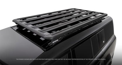 Galerie de toit Rhino-Rack Pioneer 6 pour Land Rover Defender II 130, structure en acier robuste, fixation sur toit.
