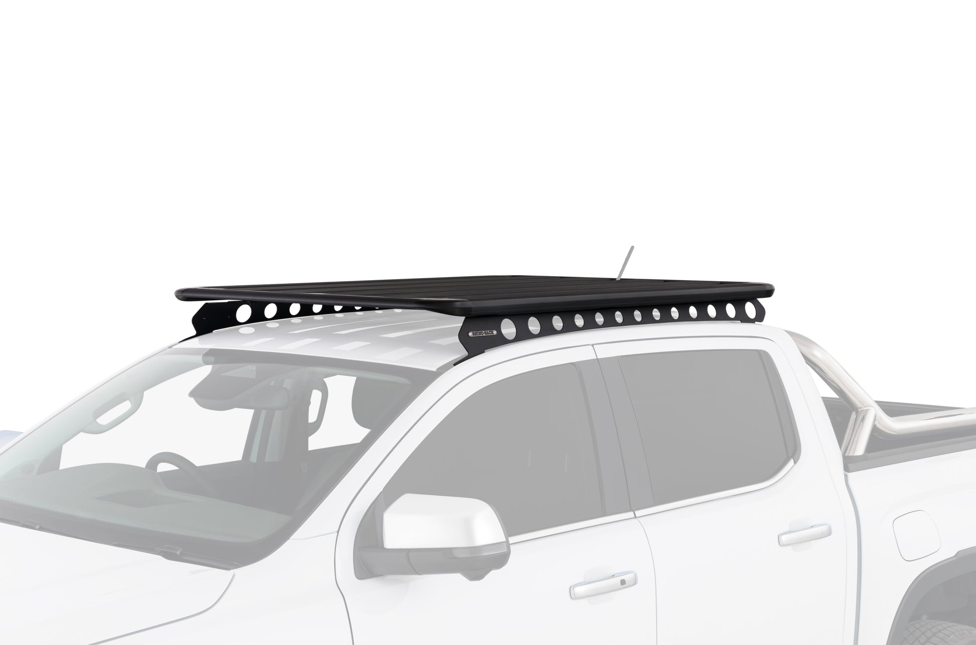 Galerie de toit Rhino-Rack Pioneer 6 pour Nissan Patrol Y62, 2100x1430mm, avec backbone, montage robuste et design élégant.