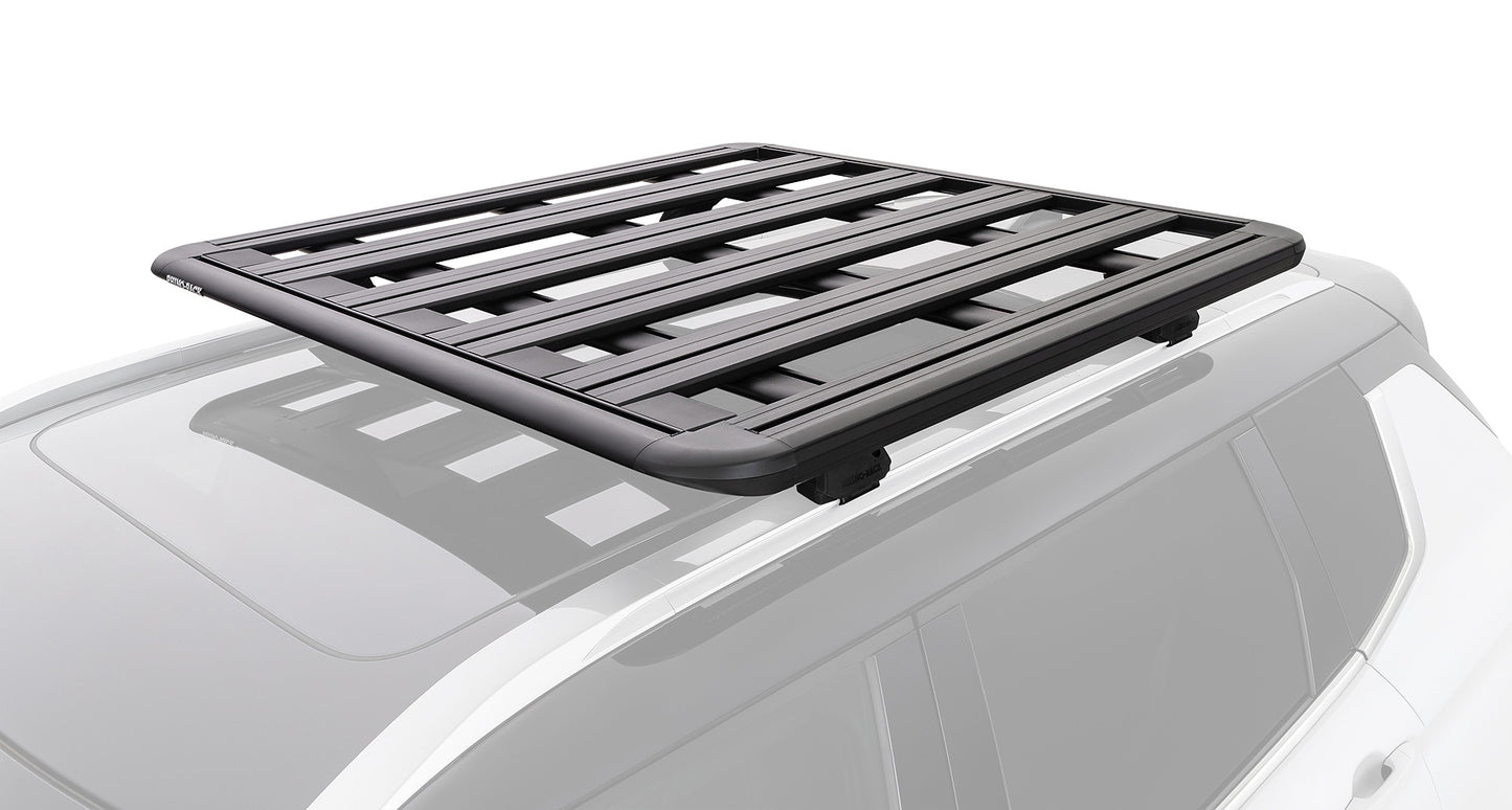 Galerie de toit Rhino-Rack Pioneer pour Mitsubishi Outlander Gen4 2021+, dimensions 1300 x 1240 mm, fixation robuste.
