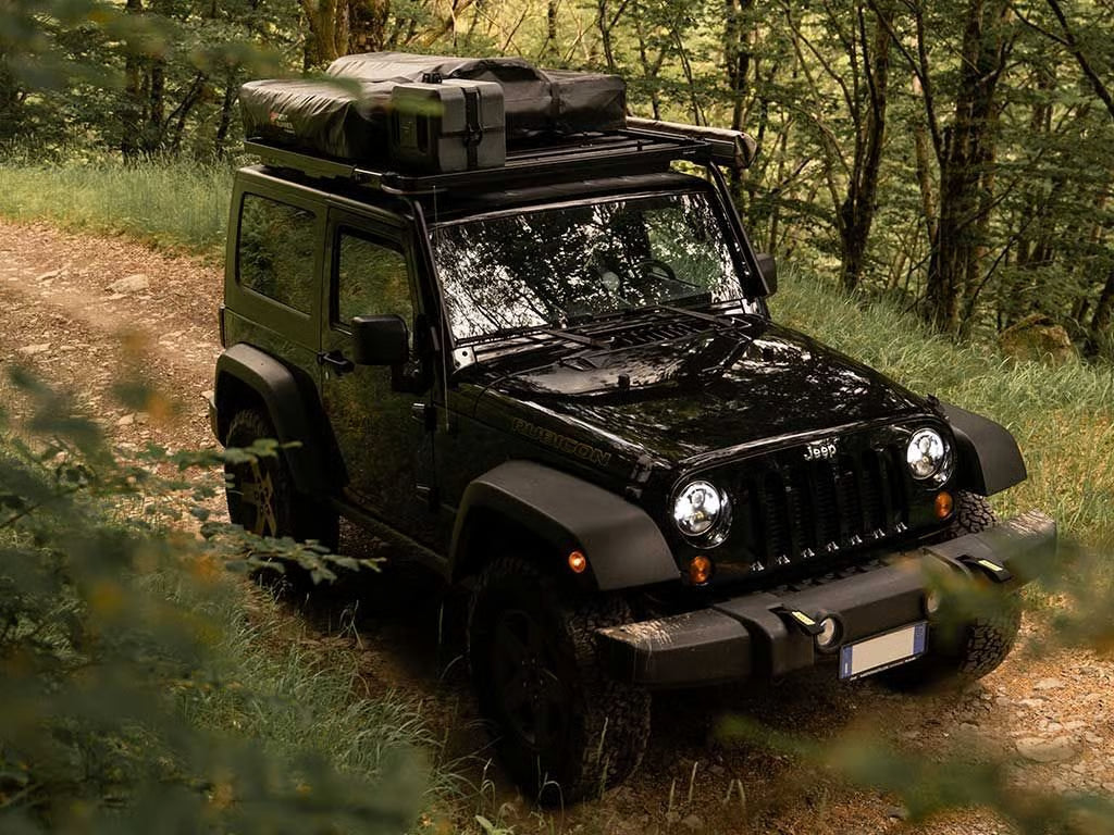 Galerie de toit Front Runner Slimline II pour Jeep JK 2 portes, extrême, 1762x1425 mm, robuste et légère, installation facile.