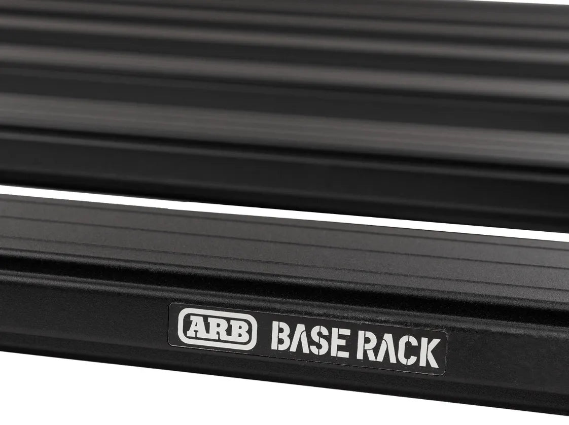 Plateforme de galerie de toit ARB en aluminium, dimensions 2125 x 1285 mm, pour montage de rack sur véhicule tout-terrain.