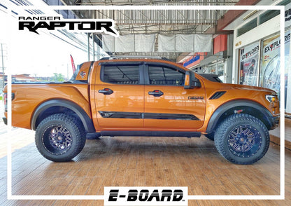 Marche-pied électrique T-MAX pour Ford Ranger/Raptor 2014-22 Double Cab, accessoire robuste pour facilitation d'accès.