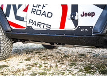 Protections de bas de caisse et marche-pieds pour Jeep Wrangler Unlimited JLU 5 portes N4 OFFROAD, robustes et résistants.