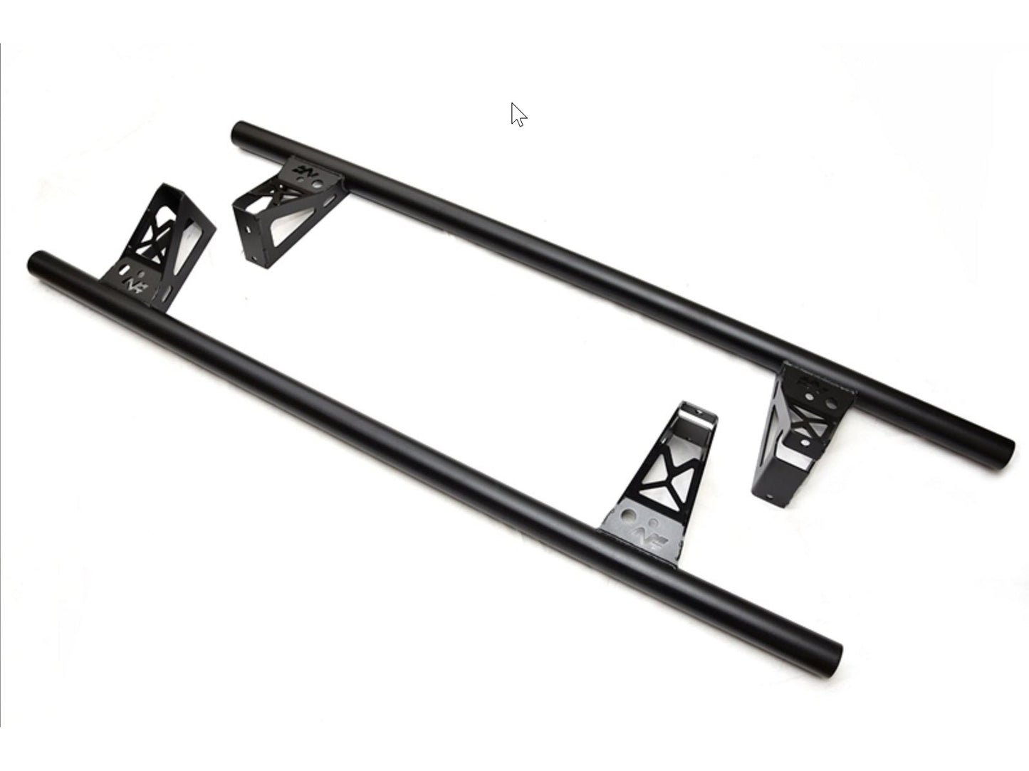 Protections tubulaires de bas de caisse N4 OFFROAD pour Renault Alaskan, Nissan D23 et Mercedes Classe X, marche-pieds robustes.