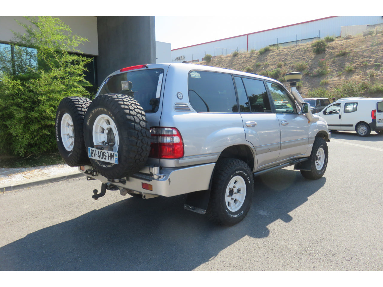 Marche-pieds N4 OFFROAD pour Toyota HDJ100, protections tubulaires de bas de caisse robustes et résistantes pour l off-road.