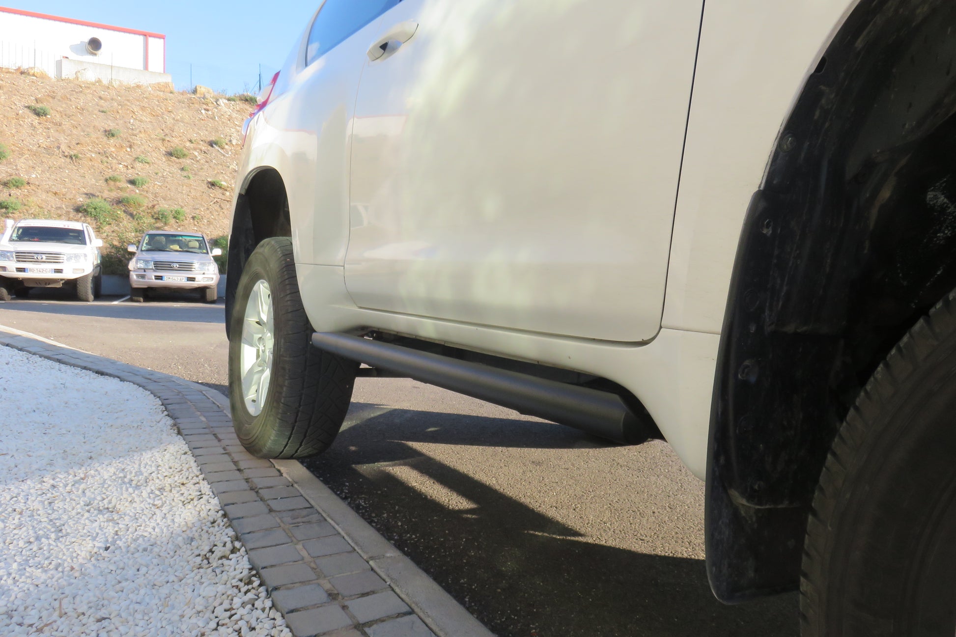 Protection tubulaire de bas de caisse N4 OFFROAD pour Toyota KDJ150, marche-pieds robustes pour véhicules tout-terrain.