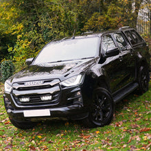 Kit de phares LED pour la calandre LAZER LAMPS sur Isuzu D-MAX N60, grille avec éclairage puissant et moderne.