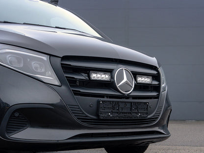 Kit de calandre LED LAZER LAMPS pour Mercedes Vito, composé de phares LED modernes pour une allure dynamique.