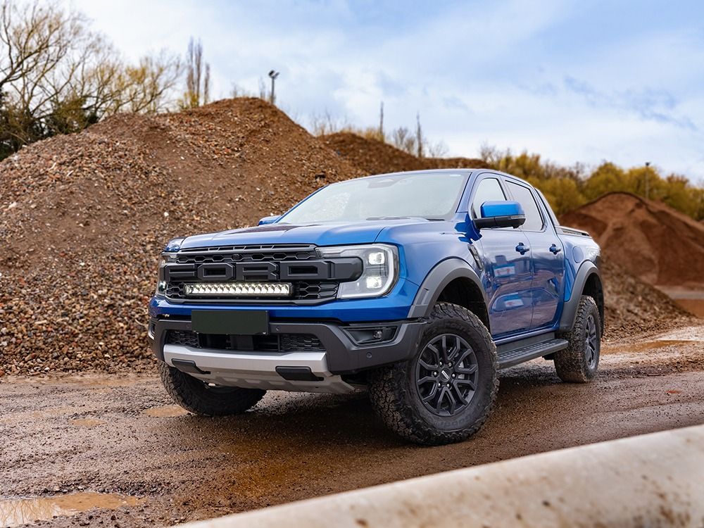 Kit de calandre LED LAZER LAMPS pour Ford Raptor 2023+ Next Gen, panneau de grille avec éclairage LED puissant.