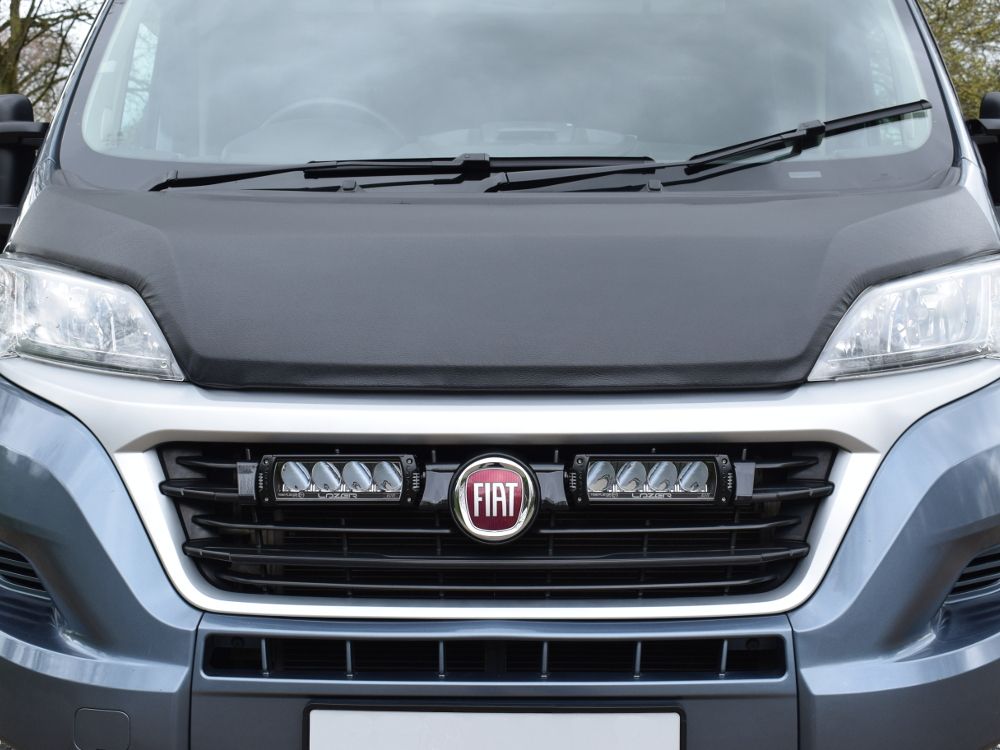 Pack LED Calandre LAZER LAMPS pour Fiat Ducato 2014-2021, ensemble d’éclairages LED pour calandre robuste et moderne.