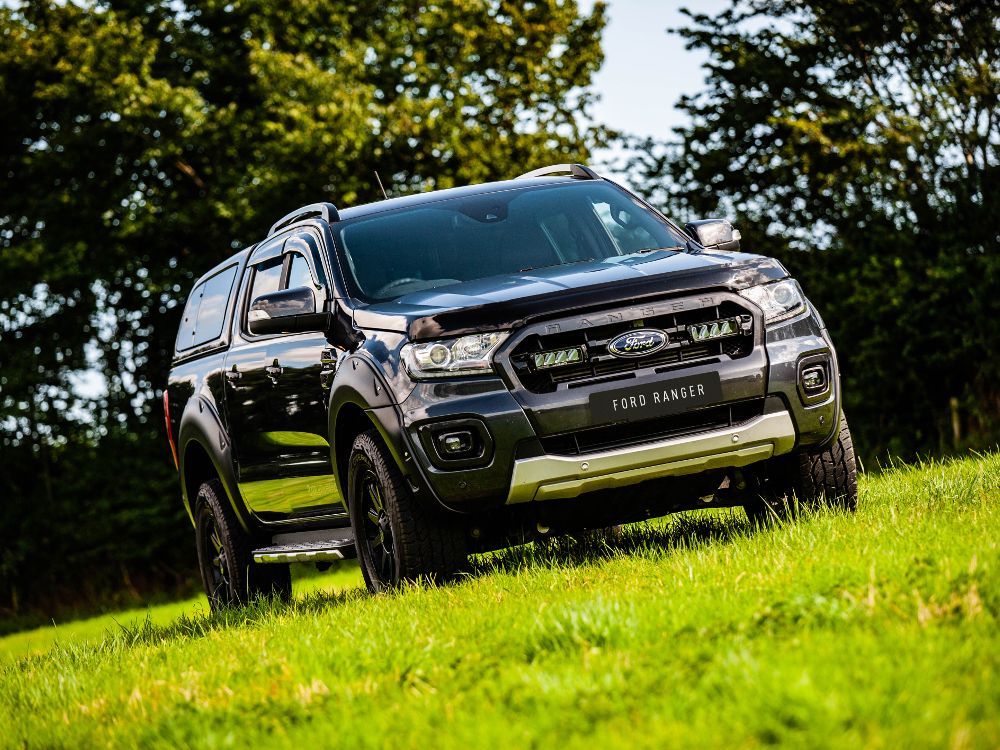 Pack LED Calandre LAZER LAMPS pour Ford Ranger 2019-2022, ensemble d'éclairages LED intégrés à la calandre.