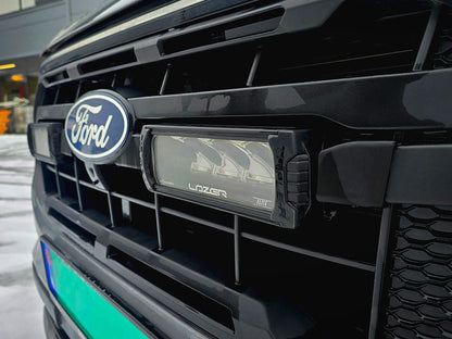 Pack LED Calandre LAZER LAMPS pour Ford Transit Custom Trail 2024+ avec éclairage LED robuste et design moderne.
