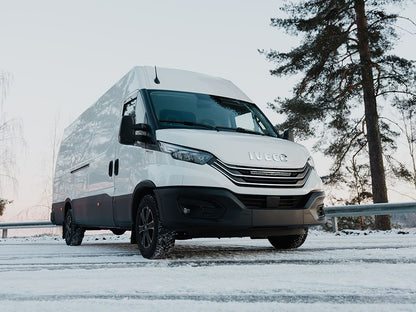 Pack LED de calandre LAZER LAMPS pour Iveco Daily 2024+, éclairage LED robuste et moderne pour véhicule utilitaire.