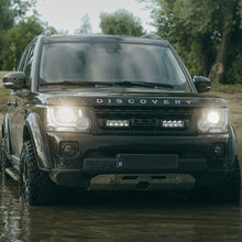 Pack LED Calandre LAZER LAMPS pour Land Rover Discovery 4 2014-2016 avec éclairage LED moderne et design élégant.